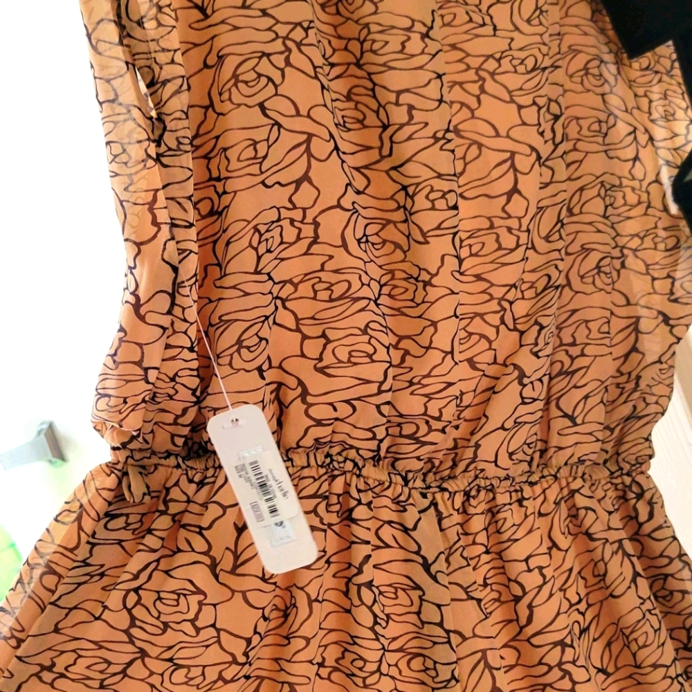 Dress - Picture 5 of 7